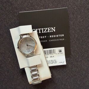 BNWT Citizen L Eco-Drive watch